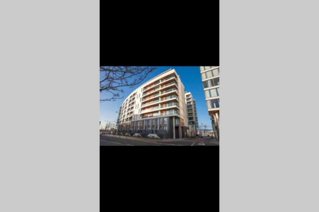 Benji & Milos Apartments Belfast Exterior foto